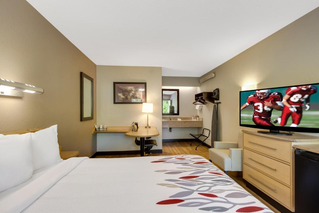 Red Roof Inn Asheville - Biltmore West Zewnętrze zdjęcie